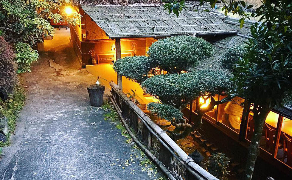 小鹿田焼きの里の片隅に、雰囲気のあるカフェ「鹿鳴庵（ろくめいあん）」